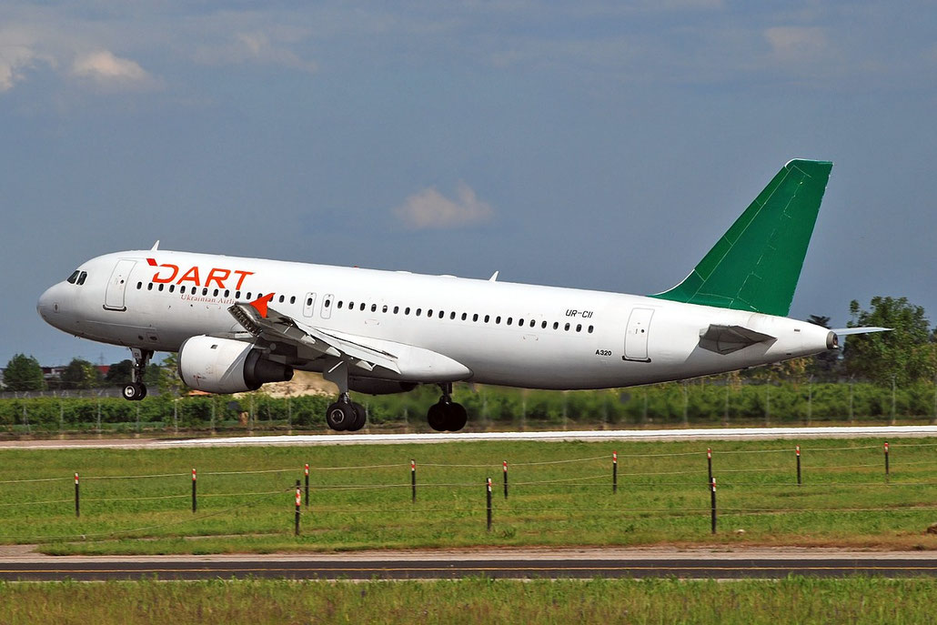 UR-CII A320-212 466 Dart Airlines @ Aeroporto di Verona 02.05.2017  © Piti Spotter Club Verona
