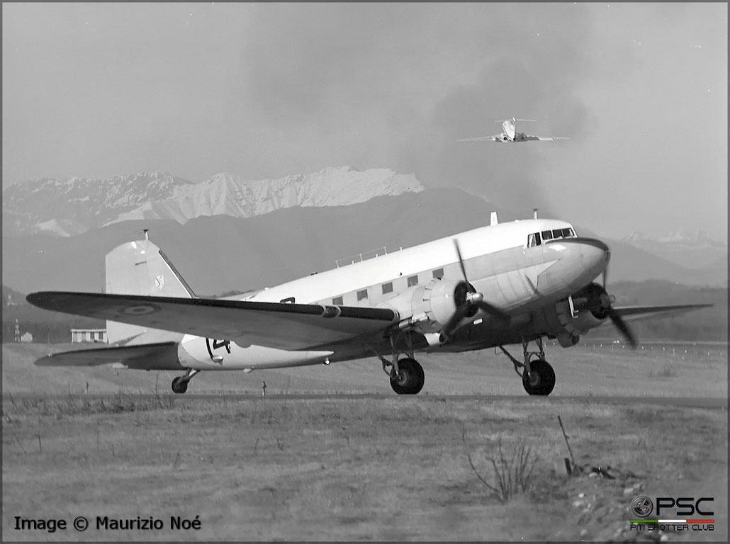 MM61775 14-40 C-47A-65-DL 19016 Aeronautica Militare Italiana - © collezione Maurizio Noè p.g.c. - Piti Spotter Club Verona