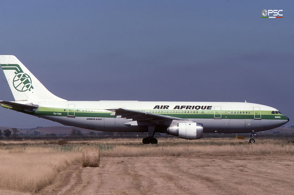 TU-TAS Airbus A300B4-203 243  CF6-50C2 Bangui Air Afrique 1983 © Archivio Piti Spotter Club Verona