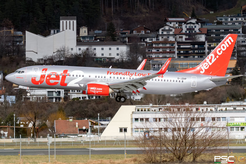 G-JZHP B737-800 63147/6198 Jet2 @ Innsbruck 02.2023 © Piti Spotter Club Verona