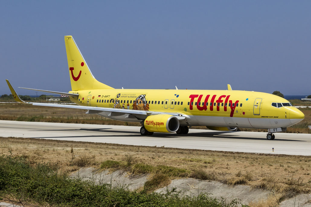 D-AHFT B737-8K5 30413/636 TUIfly @ Rhodes Airport 07.2015 © Piti Spotter Club Verona