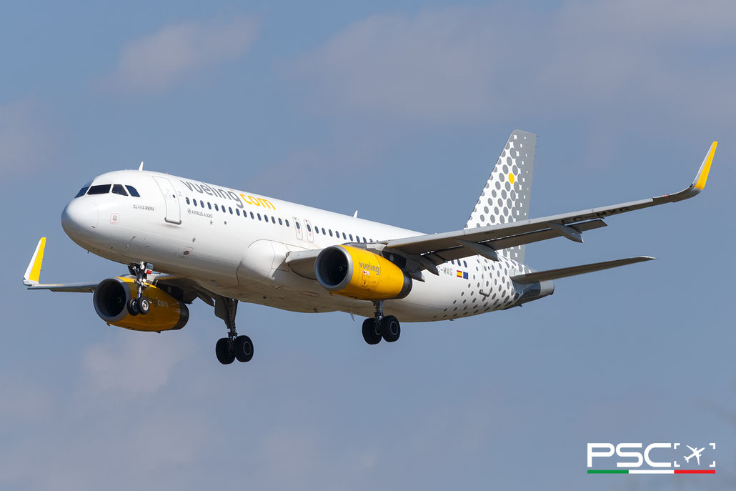 EC-MXG Airbus A320-232 8192  V2527-A5  Vueling 2018  @ Barcellona BCN 09 2025 © Piti Spotter Club Verona