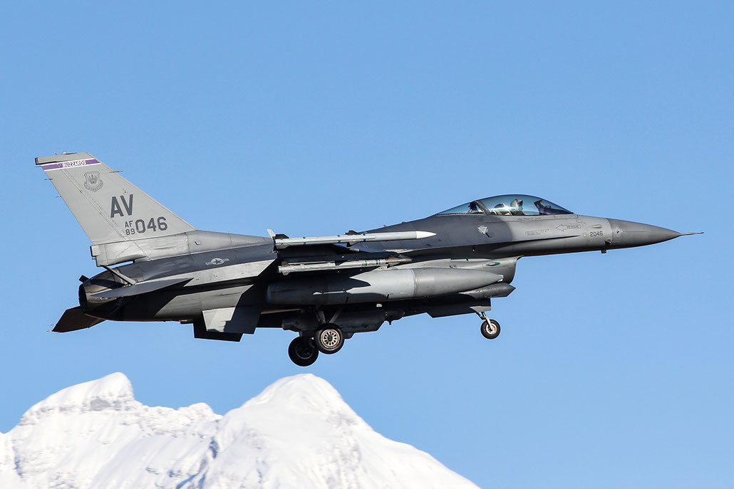 89-2046  AV  F-16CM-40-CF  1C-199  510th FS © Piti Spotter Club Verona 