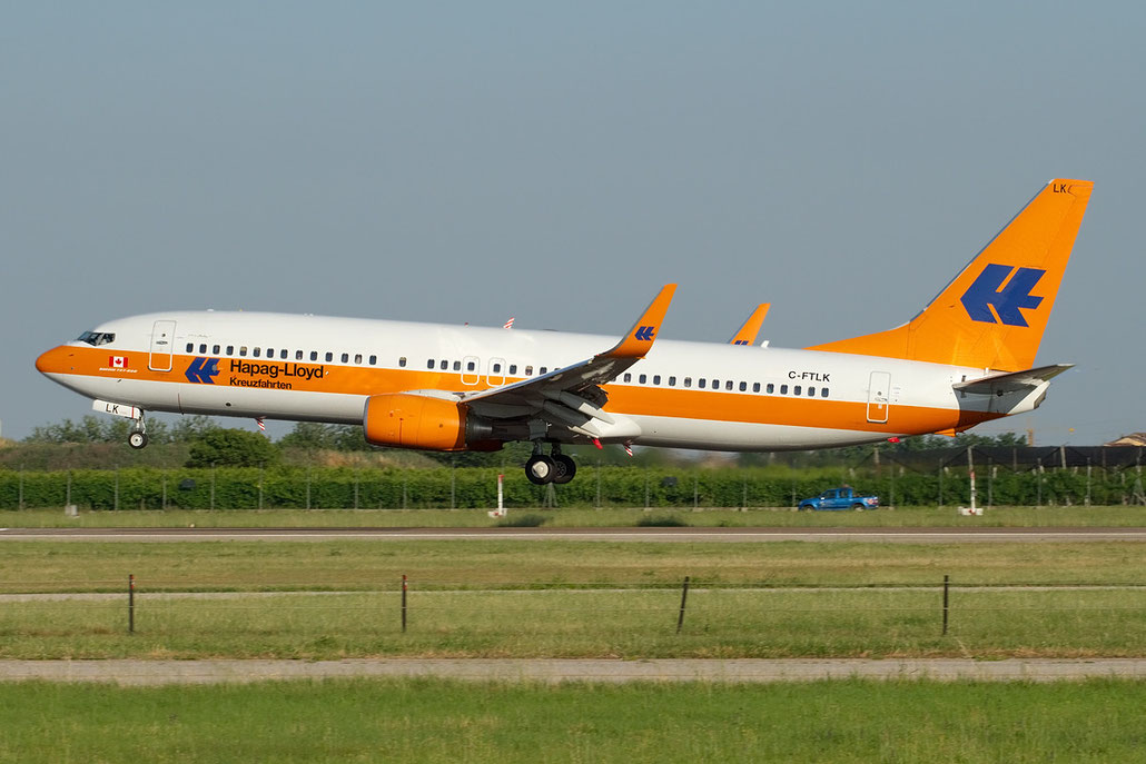 C-FTLK B737-8K5 35143/2763 Sunwing Airlines  Hapag Lloyd Kreuzfahrten special c/s