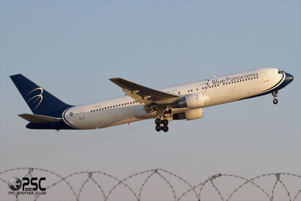 Boeing 767 - MSN 25137 - I-LLAG @ Aeroporto di Verona © Piti Spotter Club Verona