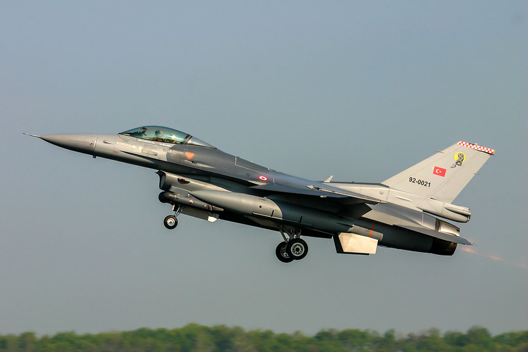 92-0021   F-16C-40-CF  4R-122  181 Filo © Piti Spotter Club Verona 