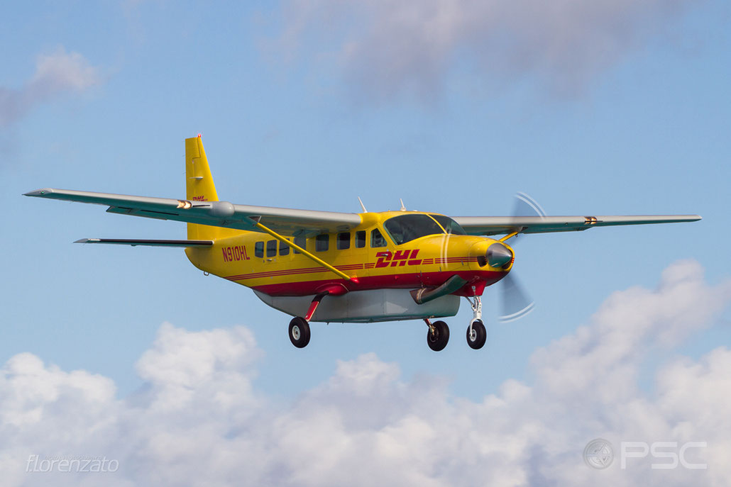N910HL Cessna 208B 208B-2268 Air St. Kitts & Nevis @ Sint Maarten Airport 04.2016 © Piti Spotter Club Verona