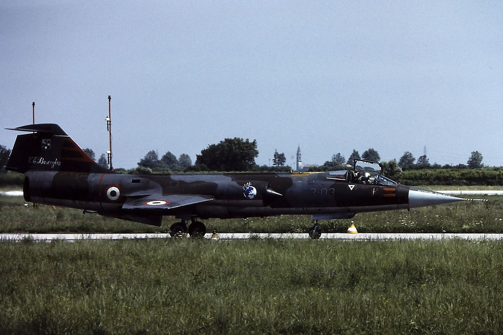 Gli F-104 del Terzo Stormo: 3-03 -  @ Aeroporto di Verona   © Piti Spotter Club Verona