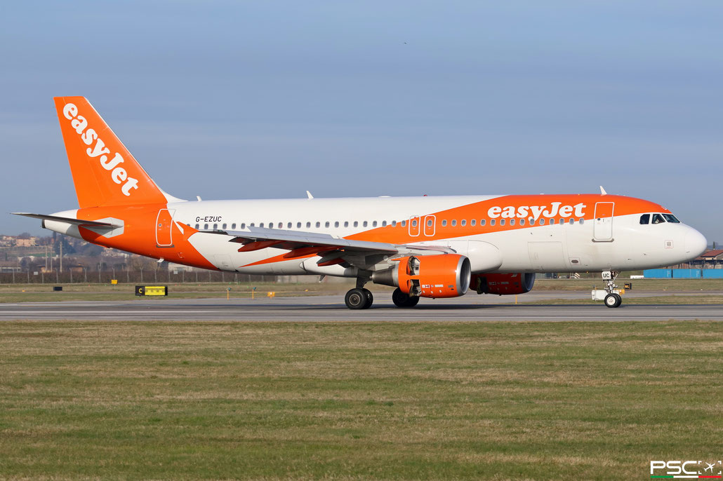 G-EZUC Airbus A320-214 4591  cfm56-5B4/P  easyJet 2011 @ Verona Villafranca 02 2026 © Piti Spotter Club Verona
