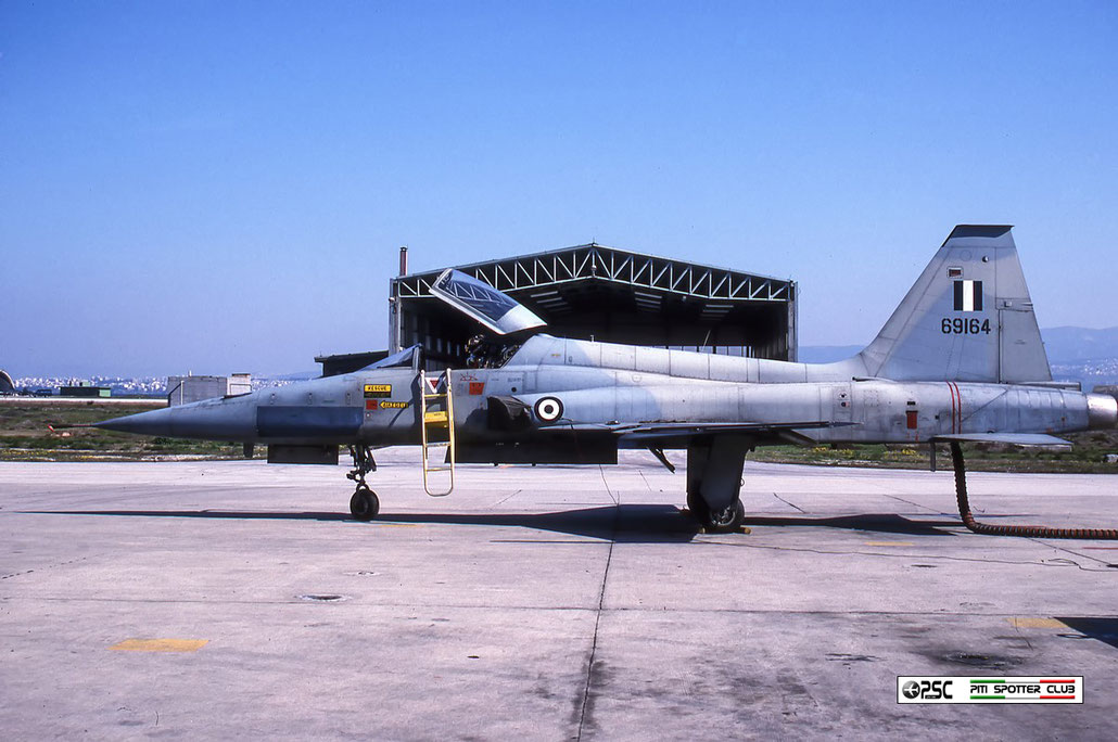 69164   F-5A  N6268 © Piti Spotter Club Verona 