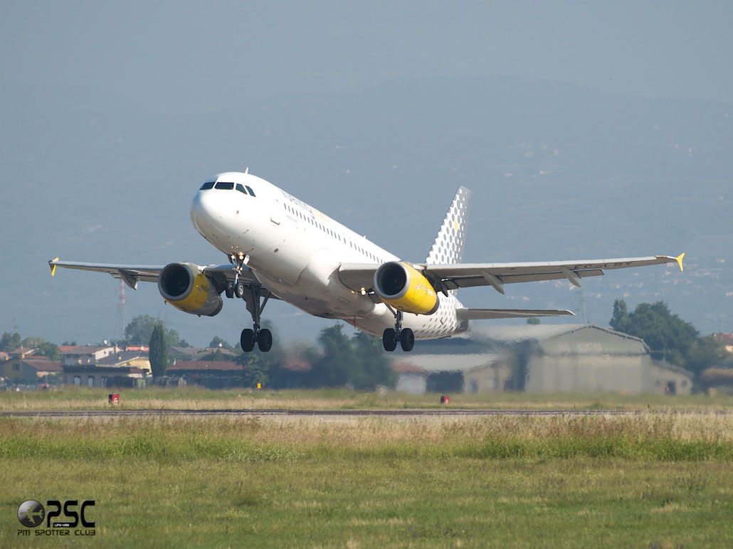 Airbus A320 - MSN 1862 - EC-LRY @ Aeroporto di Verona © Piti Spotter Club Verona