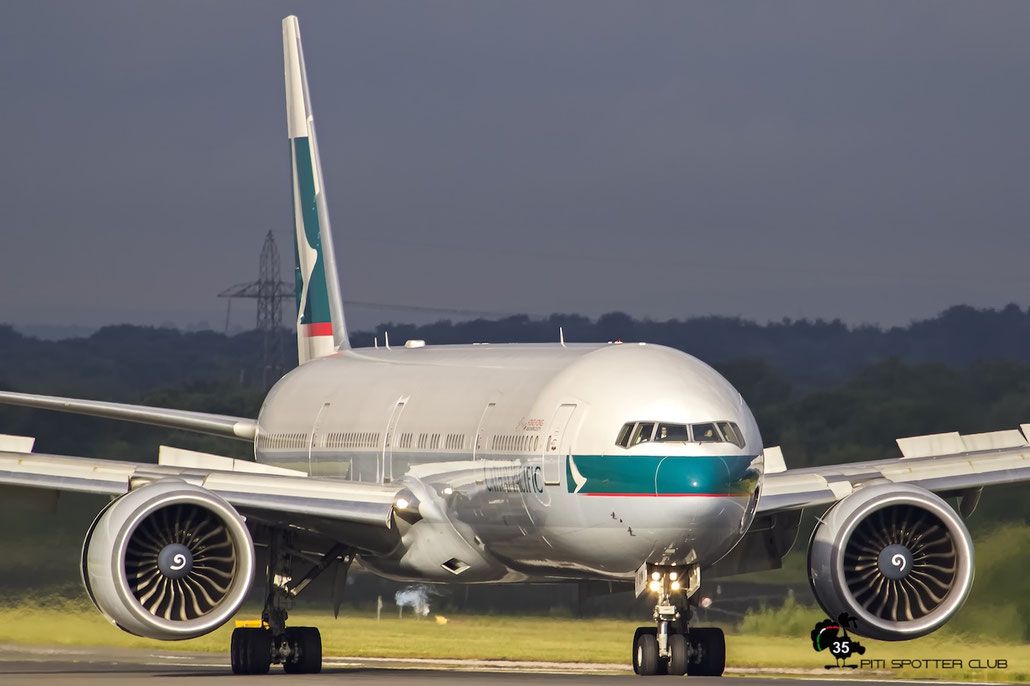 B-KQN  B777-367ER  41761/1209  Cathay Pacific Airways  @ Manchester 21.06.2015 © Piti Spotter Club Verona