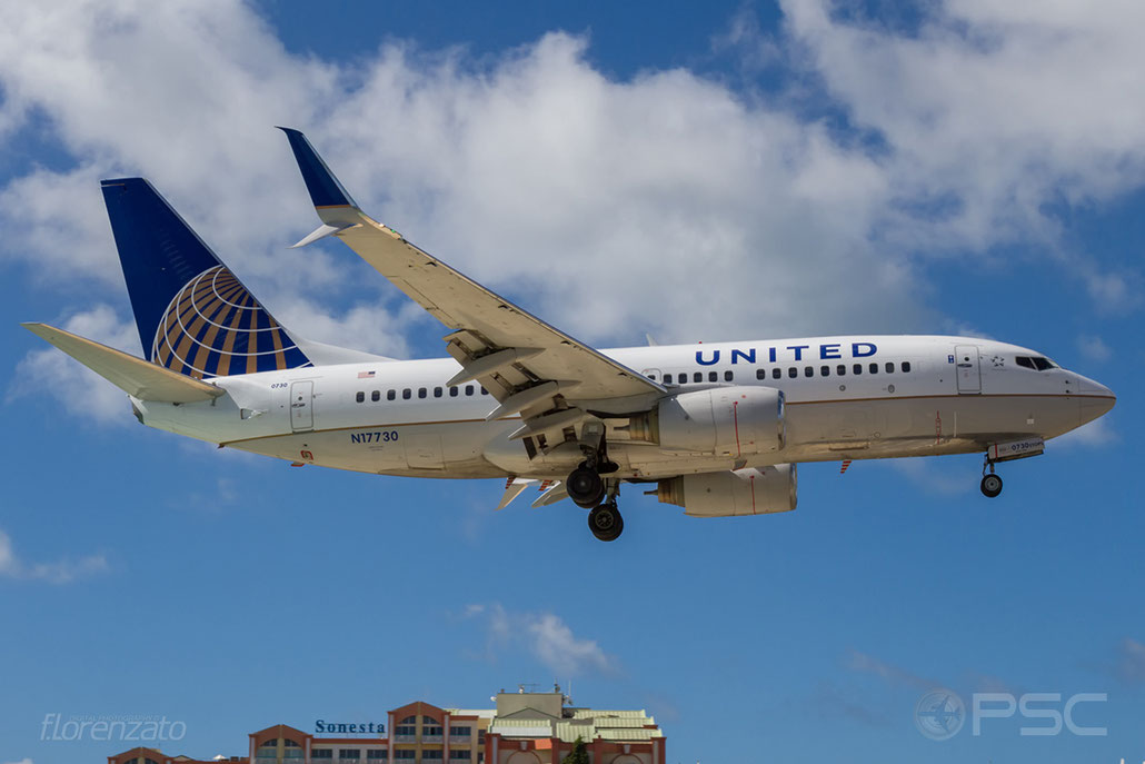 N17730 B737-724 28798/338 United Airlines @ Sint Maarten Airport 09.04.2016 © Piti Spotter Club Verona
