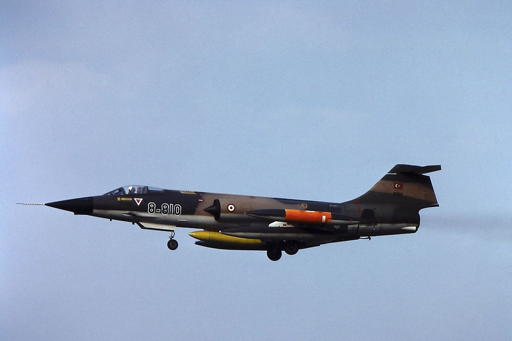62-810  8-810  CF-104  1110 @ Aeroporto di Verona   © Piti Spotter Club Verona