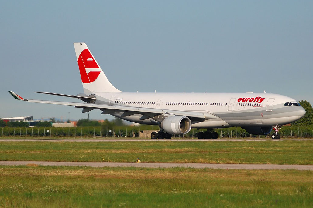 I-EEZM  A330-223  822  Eurofly  @ Aeroporto di Verona © Piti Spotter Club Verona 