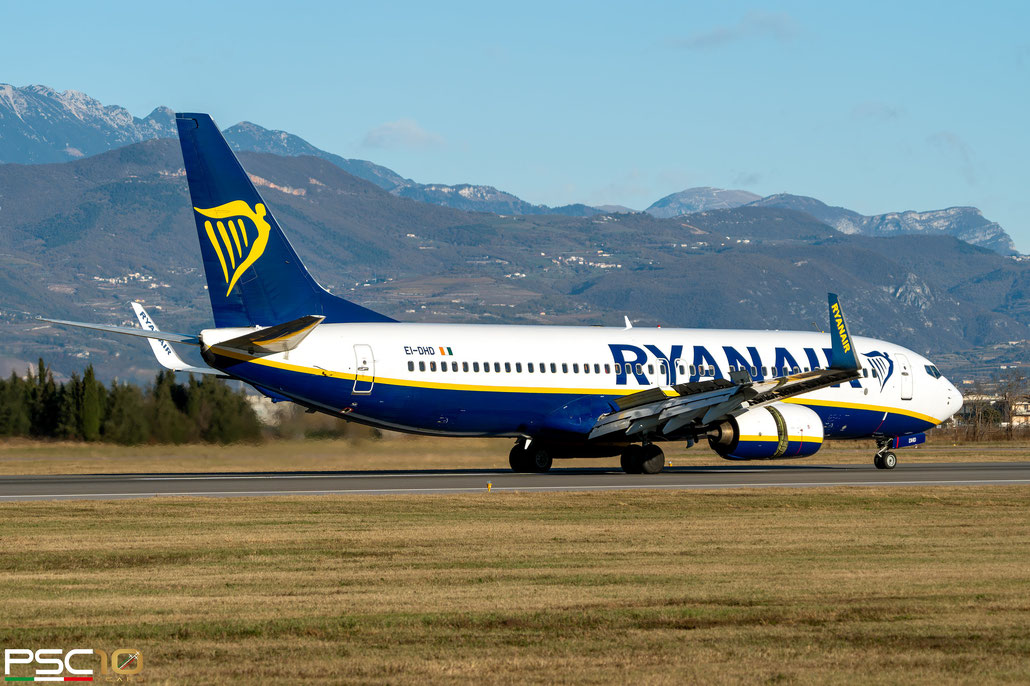 EI-DHD B737-8AS 33816/1657 Ryanair @ Aeroporto di Verona - 11/2023 © Piti Spotter Club Verona