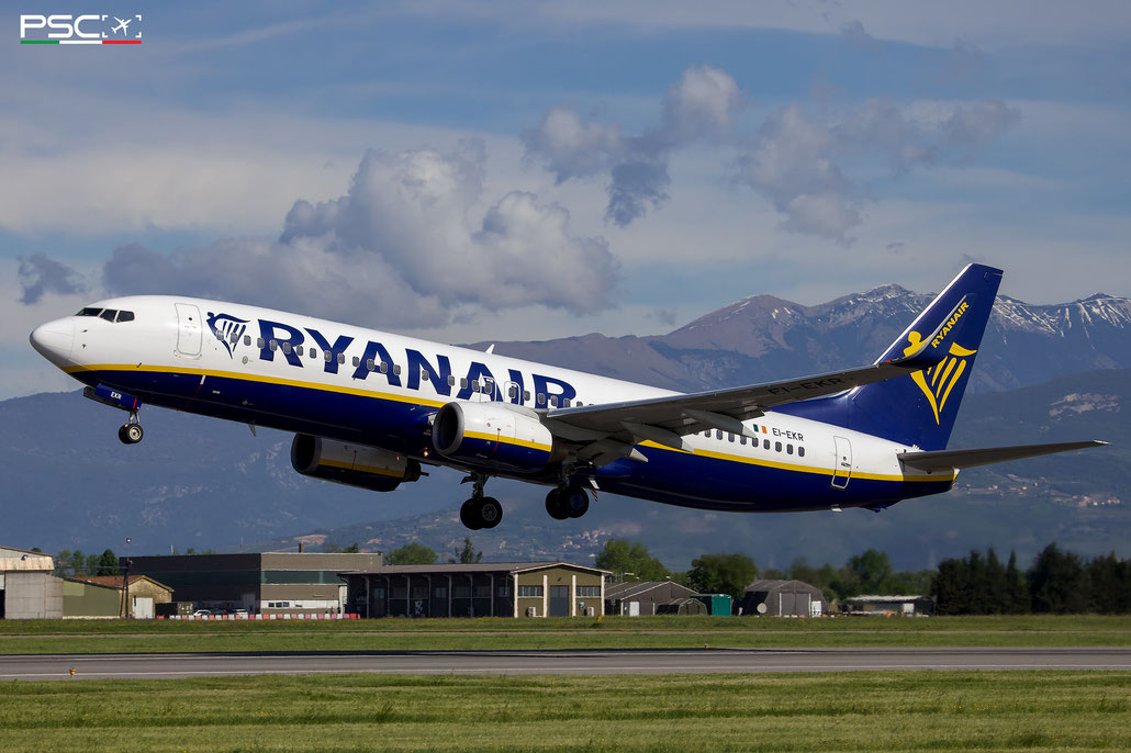 EI-EKR Boeing 737-8AS 38503 3202 cfm56-7B26  Ryanair 2010  @ Aeroporto di Verona 04 2024 © Piti Spotter Club Verona