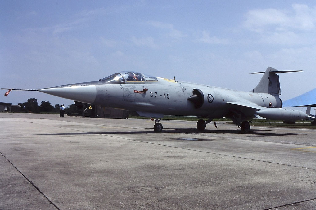 MM6925  37-15 (RS-25)  F-104S-ASA-M  1225 @ Aeroporto di Verona   © Piti Spotter Club Verona