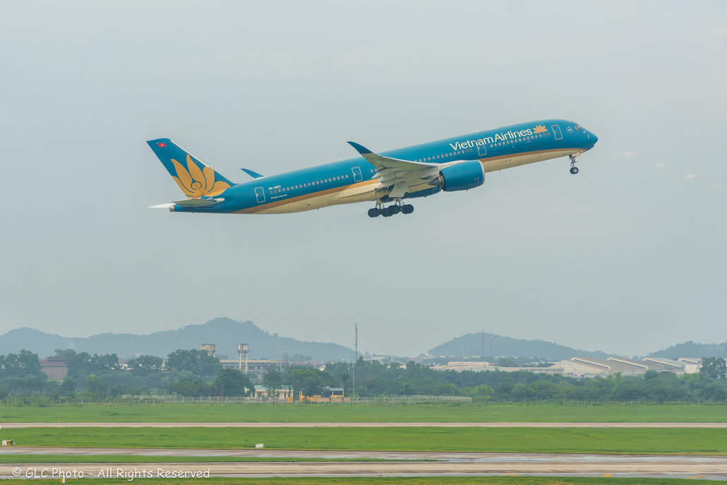 VN-A887 Airbus A350-941 015  Trent XWB-84  Vietnam Airlines (CIT Aerospace) 2015  @ Hanoi  07 2025 © Piti Spotter Club Verona