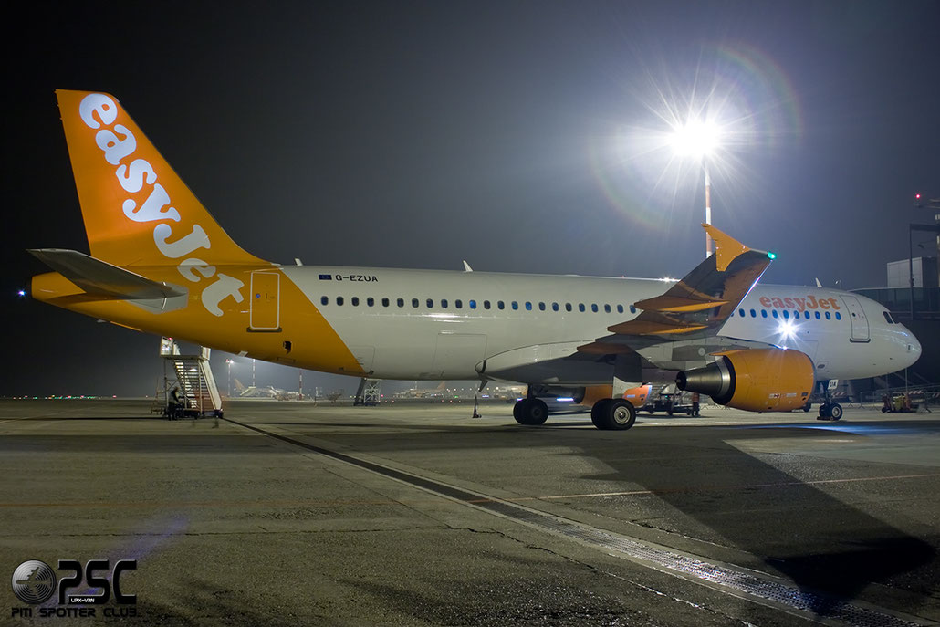 G-EZUA A320-214 4588 EasyJet Airline @ Milano Malpensa Airport 13.12.2014  © Piti Spotter Club Verona