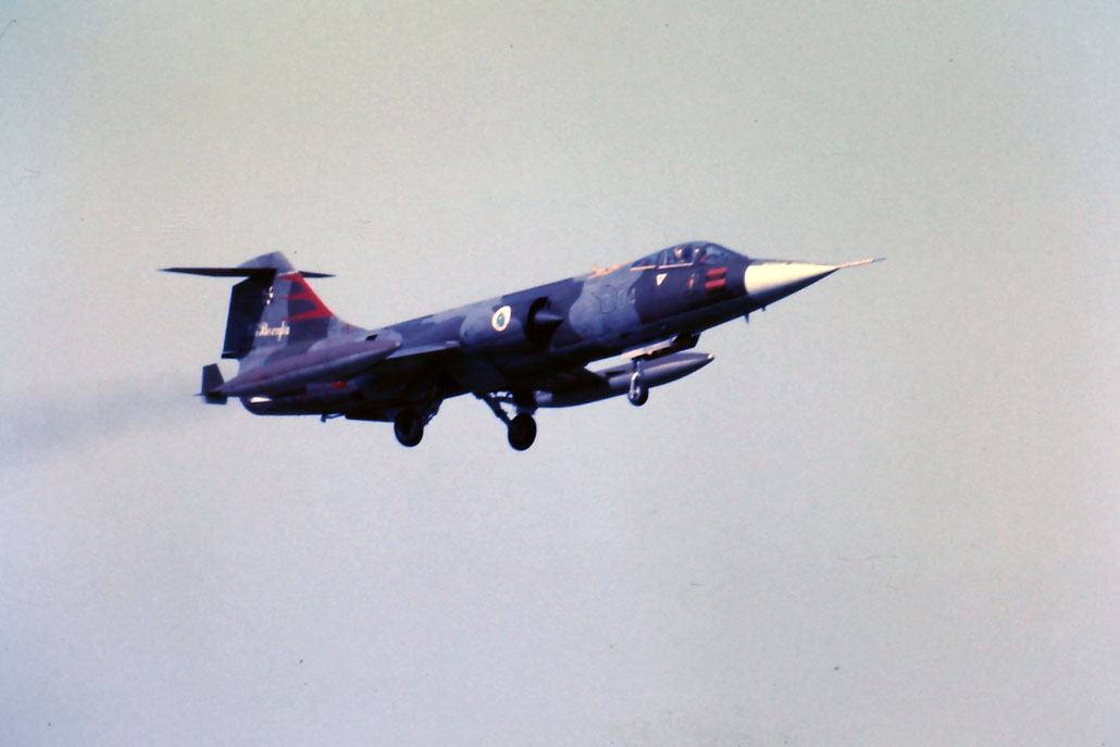 Gli F-104 del Terzo Stormo: 3-04 -  @ Aeroporto di Verona   © Piti Spotter Club Verona