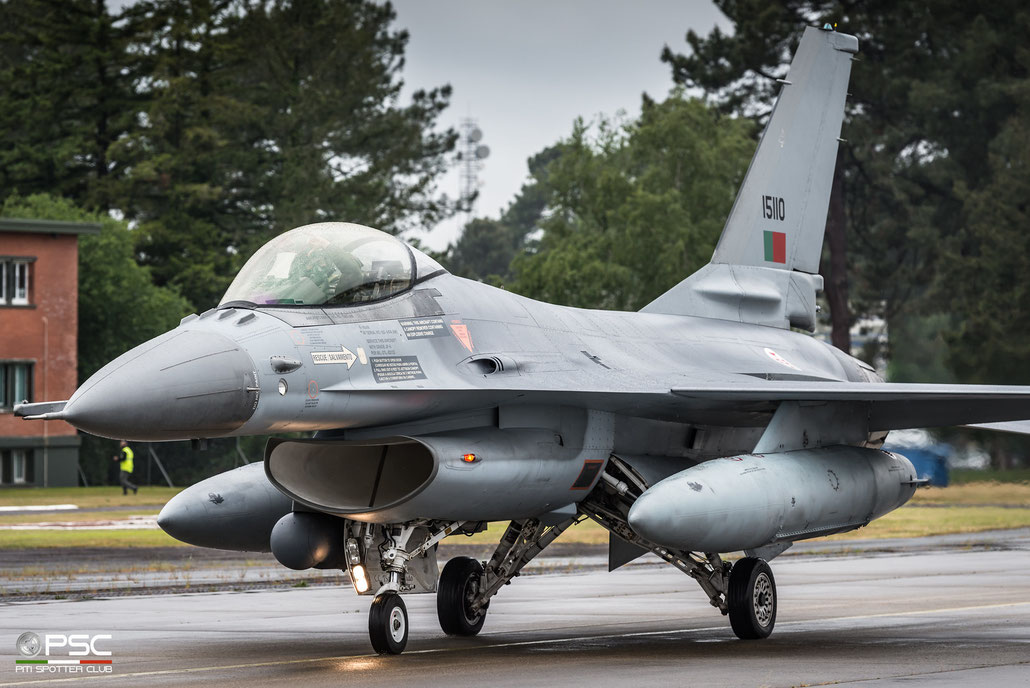 15110   F-16AM  AA-10  Esq201/301 © Piti Spotter Club Verona 