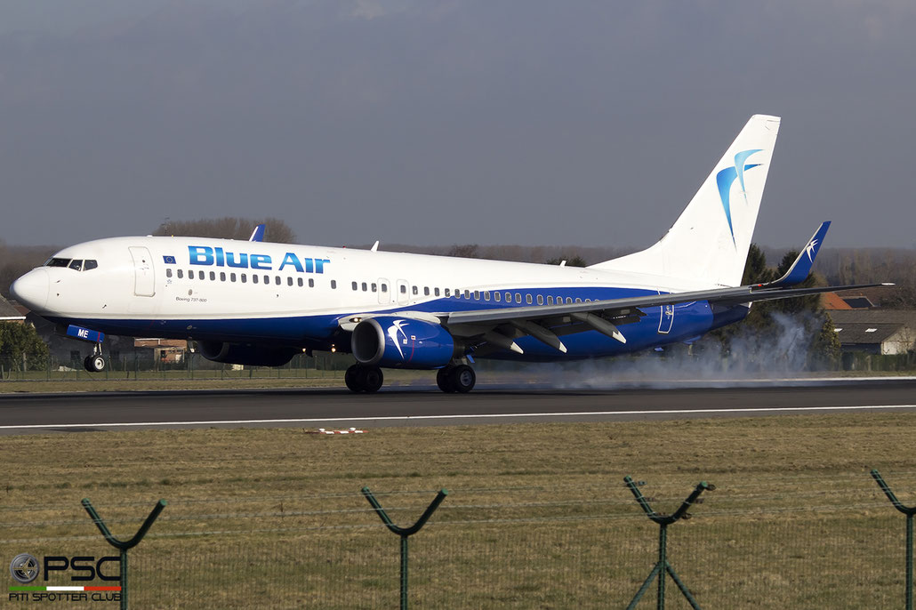 YR-BME B737-86N 34251/1817 Blue Air @ Bruxelles Airport 11.2017 © Piti Spotter Club Verona