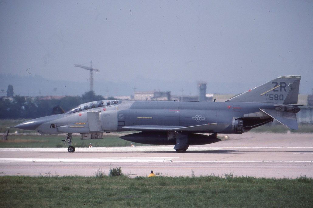 68-0558  ZR  RF-4C  3405 @ Aeroporto di Verona   © Piti Spotter Club Verona