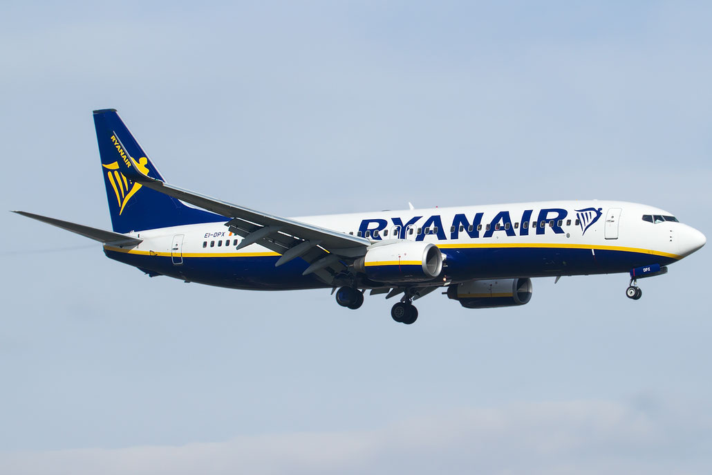 EI-DPX B737-8AS 35553/2279 Ryanair @ Bologna Airport 18.02.2016 © Piti Spotter Club Verona