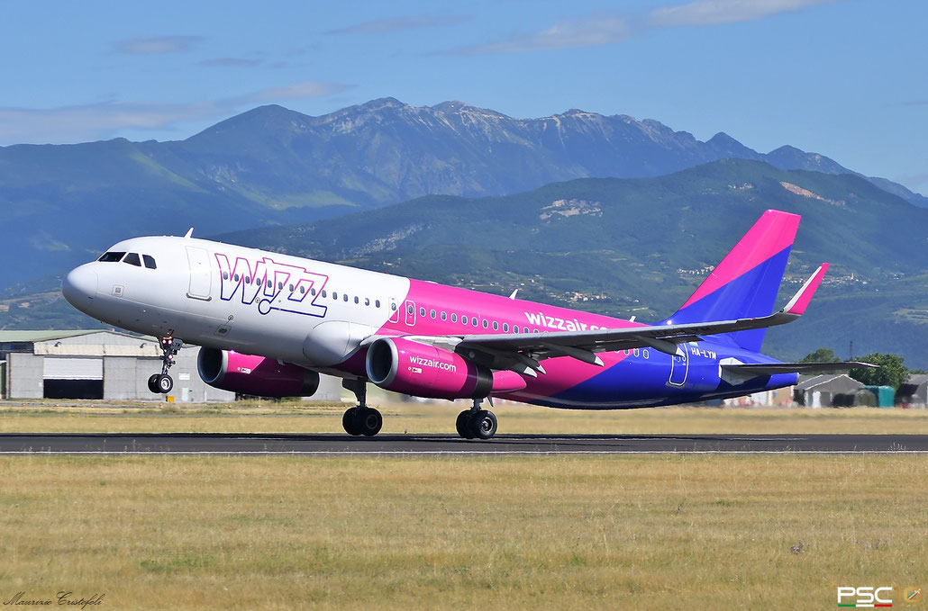 HA-LYW  A320-232  7695  Wizz Air  @ Aeroporto di Verona  07 2022 © Piti Spotter Club Verona