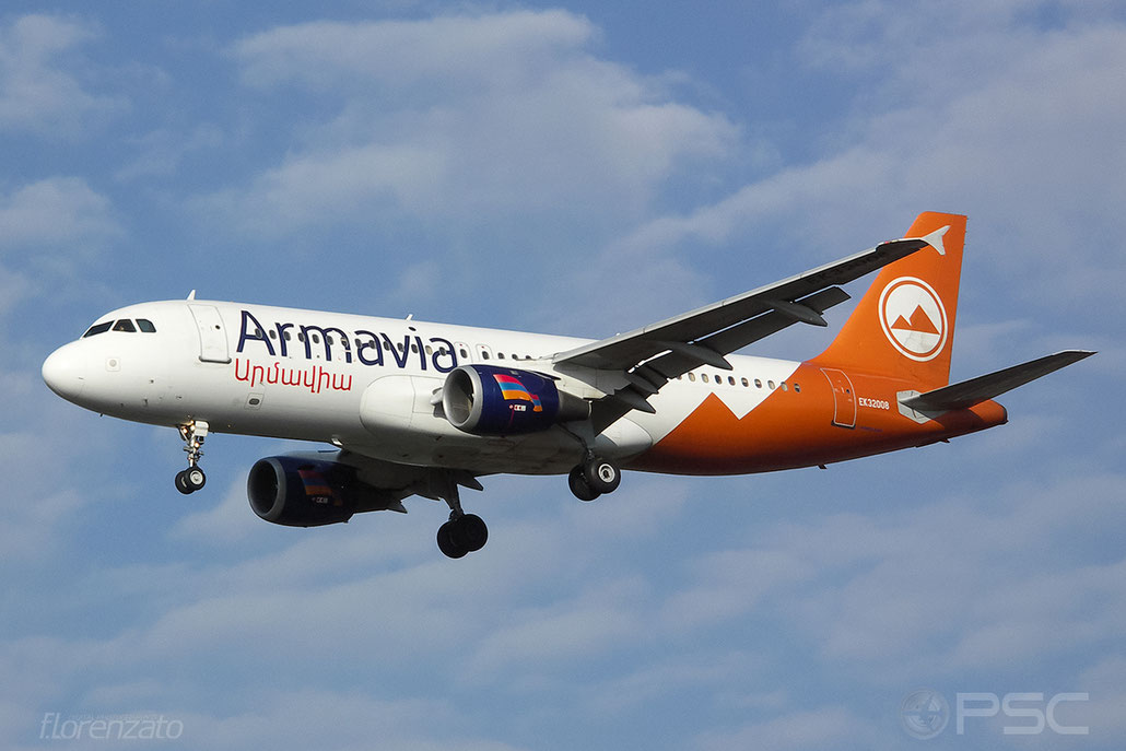 EK32008 A320-211 229 Armavia @ Frankfurt Airport 2005 © Piti Spotter Club Verona