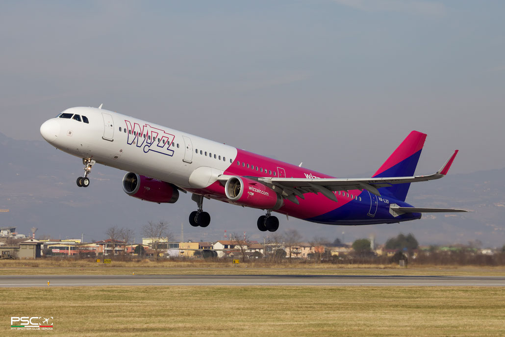 HA-LXO Airbus A321-231SL 7562  V2533-A5  Wizz Air (CCB Financial Leasing) 2017 @ Verona Villafranca 01 2026 © Piti Spotter Club Verona