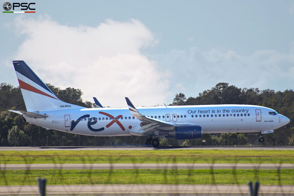 VH-RYU B737-8FE 33794/1373 REX - Regional Express @ Brisbane Airport - 12/2023 - per gentile concessione di Maurizio Martinelli  ©  Piti Spotter Club Verona
