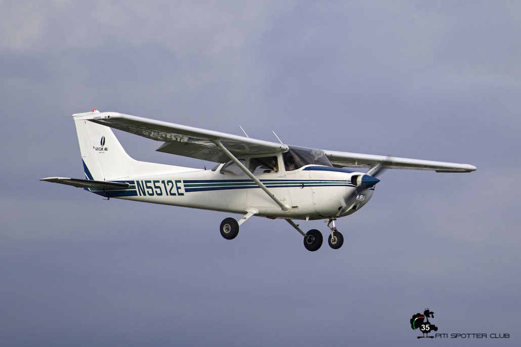 N5512E 1978 CESSNA 172N @ Paine Field Airport 23.09.2015 © Piti Spotter Club Verona