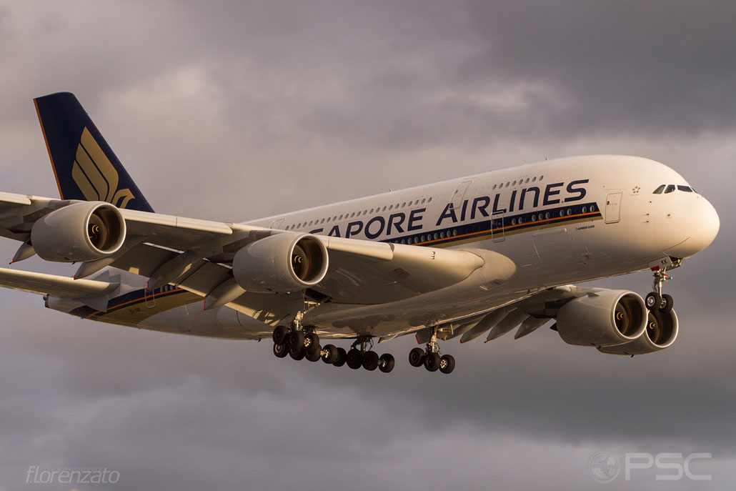 9V-SKK A380-841 51 Singapore Airlines @ London Heathrow Airport 2010 © Piti Spotter Club Verona