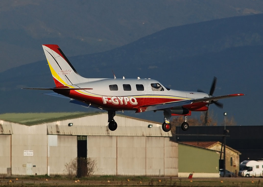 F-GYPQ Piper PA46 4622013 Private @ Aeroporto di Verona 11.2020  © Piti Spotter Club Verona