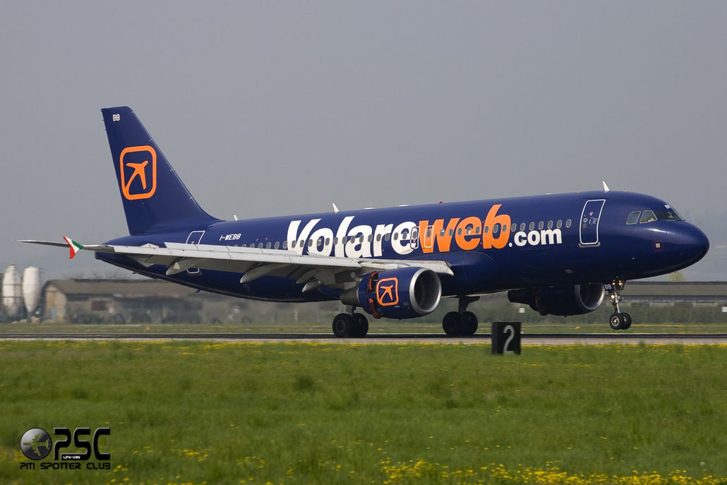 I-WEBB A320-214 3161 Volare Airlines @ Aeroporto di Verona © Piti Spotter Club Verona