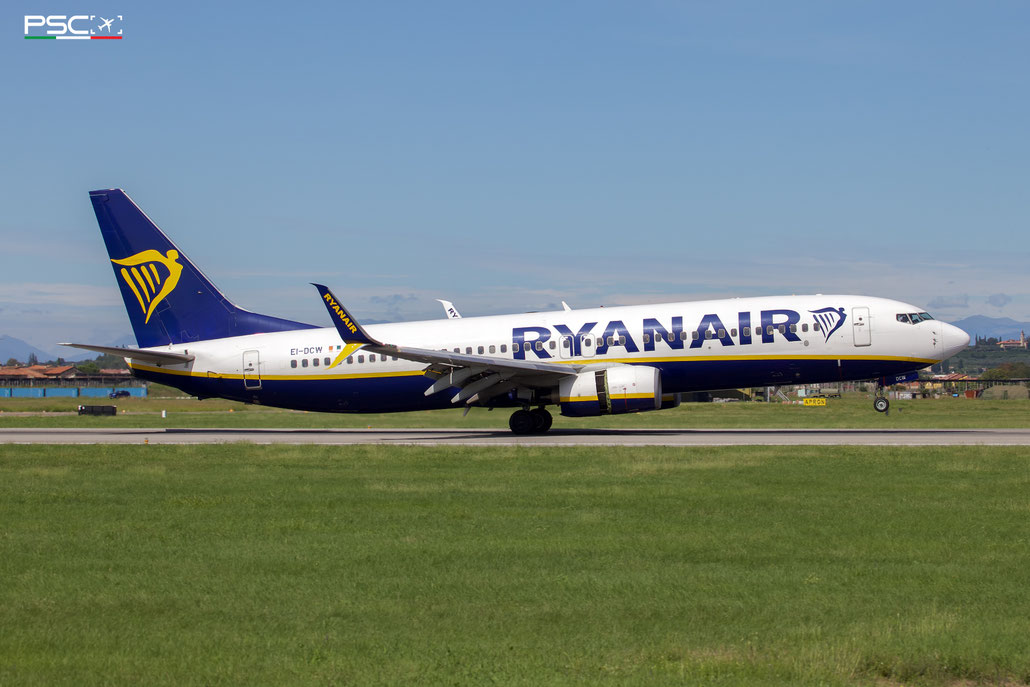 EI-DCW Boeing 737-8AS 33568 1631 cfm56-7B24  Ryanair 2004 @ Aeroporto di Verona 09 2025 © Piti Spotter Club Verona
