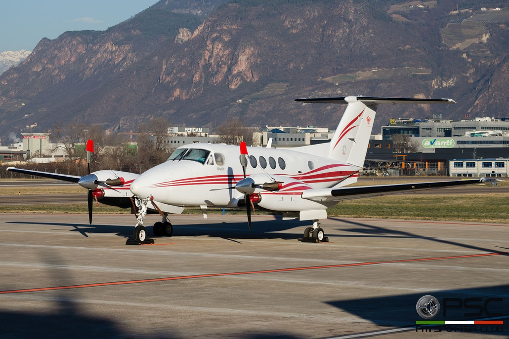 SP-RPW Raytheon Aircraft Co B200 King Air BE20 BB-1861 @ Aeroporto di Bolzano © Piti Spotter Club Verona