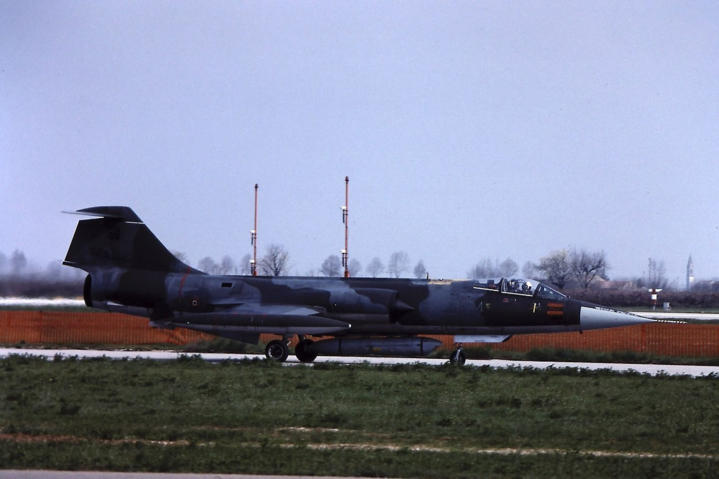 Gli F-104 del Terzo Stormo: 3-34 -  @ Aeroporto di Verona   © Piti Spotter Club Verona