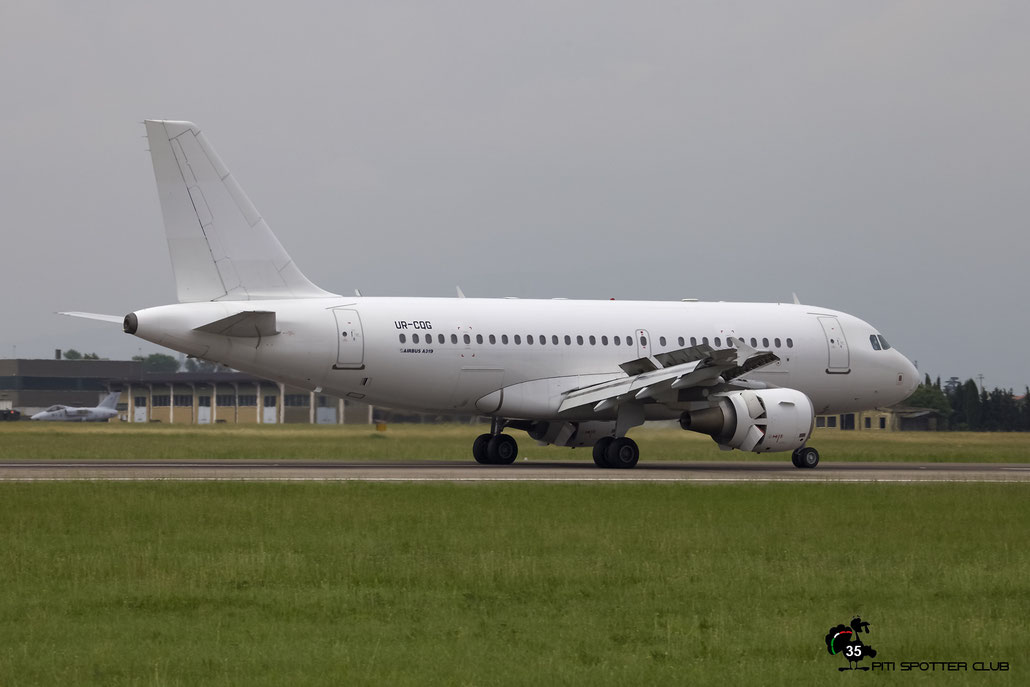 UR-CQG A319-112 1916 Dart Airlines @ Aeroporto di Verona 20.05.2017  © Piti Spotter Club Verona