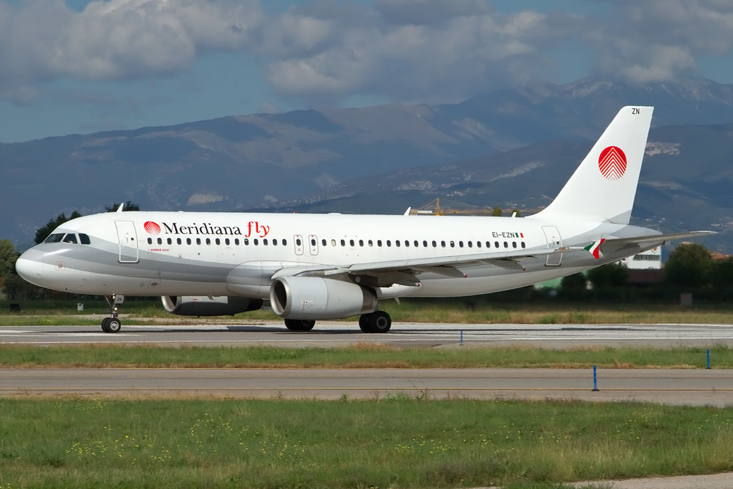 EI-EZN  A320-232  1715  Meridiana Fly  @ Aeroporto di Verona © Piti Spotter Club Verona 