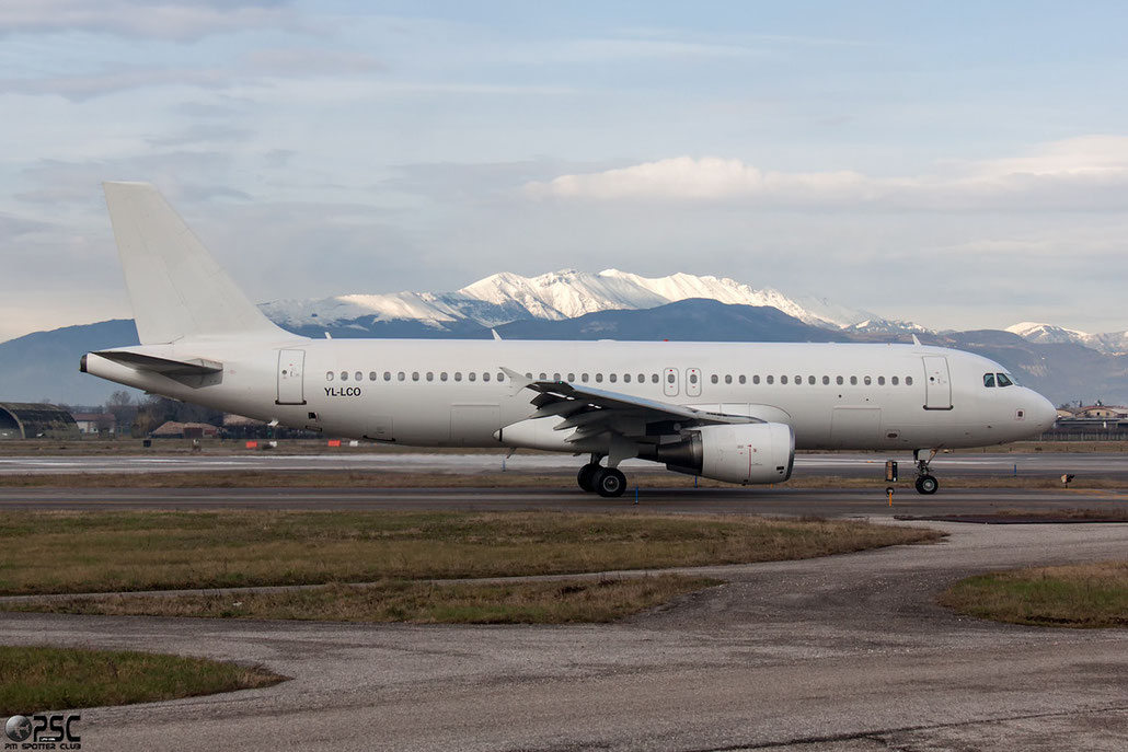 YL-LCO A320-214 1873 SmartLynx @ Aeroporto di Verona © Piti Spotter Club Verona