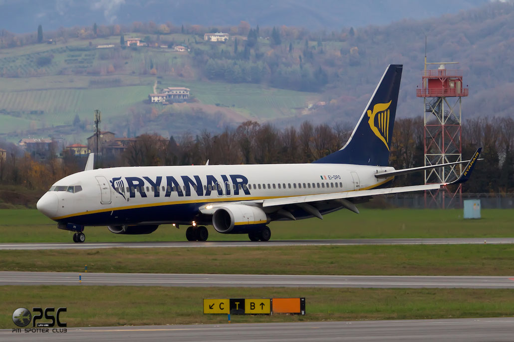 EI-DPO B737-8AS 33612/2207 Ryanair @ Bergamo Airport 07.12.2014 © Piti Spotter Club Verona