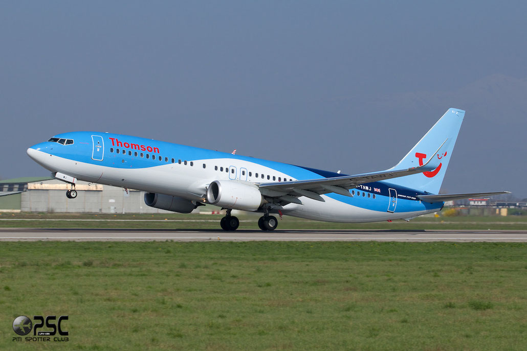 G-TAWJ B737-8K5 38108/4024 Thomson Airways