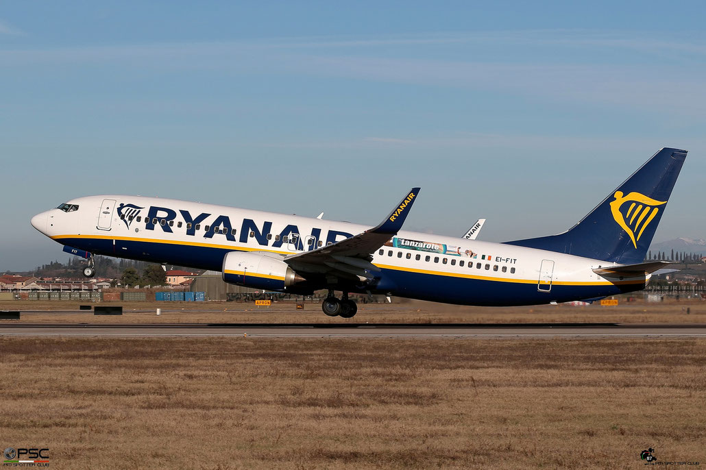EI-FIT B737-8AS 44703/5568 Ryanair @ Aeroporto di Verona 18.02.2017 © Piti Spotter Club Verona