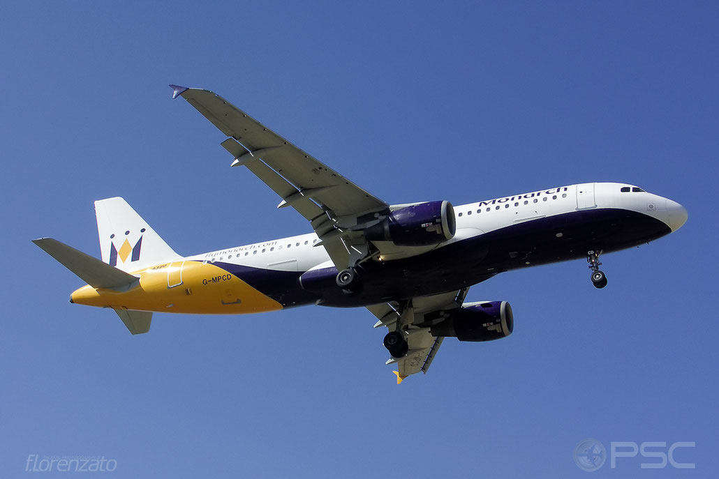 G-MPCD A320-212 379 Monarch Airlines @ Malaga Airport 2006 © Piti Spotter Club Verona