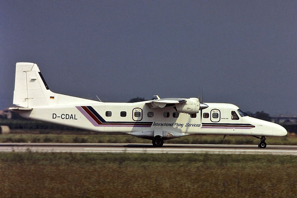 D-CDAL Do228-201 8094 International Flying Services @ Aeroporto di Verona © Piti Spotter Club Verona