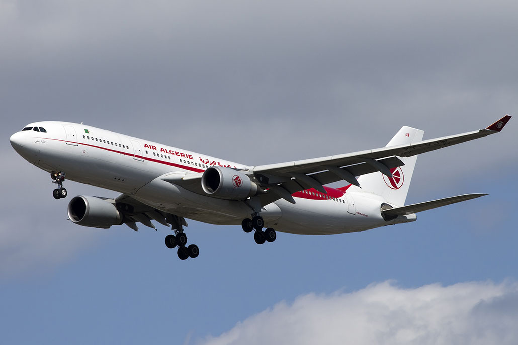 7T-VJW A330-202 647 Air Algérie @ London Heathrow Airport 22.05.2015 © Piti Spotter Club Verona