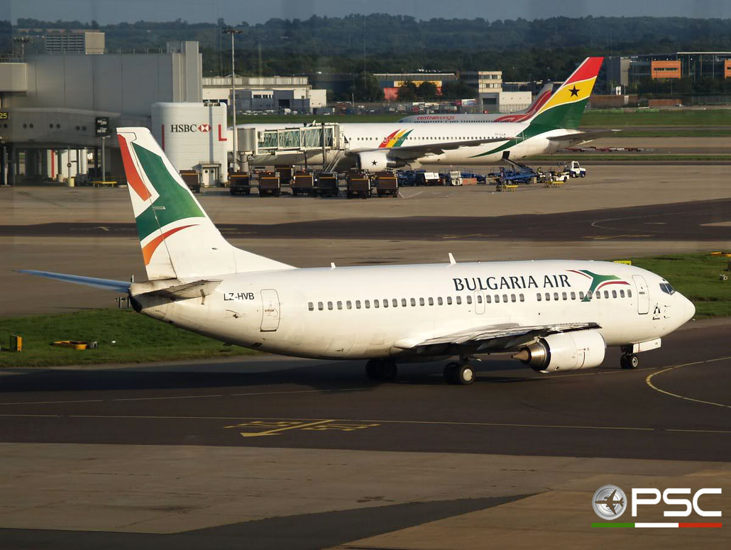 LZ-HVB B737-3S1 24834/1896 Bulgaria Air @ London Gatwick Airport 31.08.2007 © Piti Spotter Club Verona